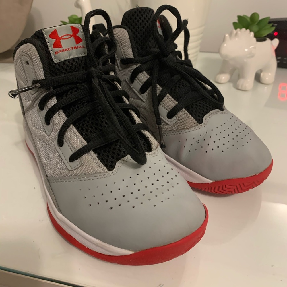 Under Armour Youth Sneakers